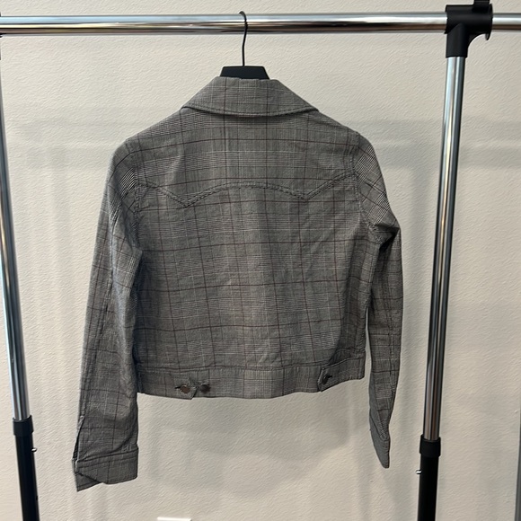 Cropped Jacket - Picture 2 of 3